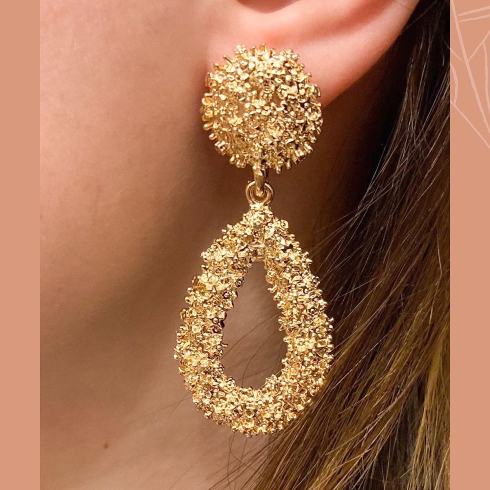 FLASH SALE - Golden Luxury